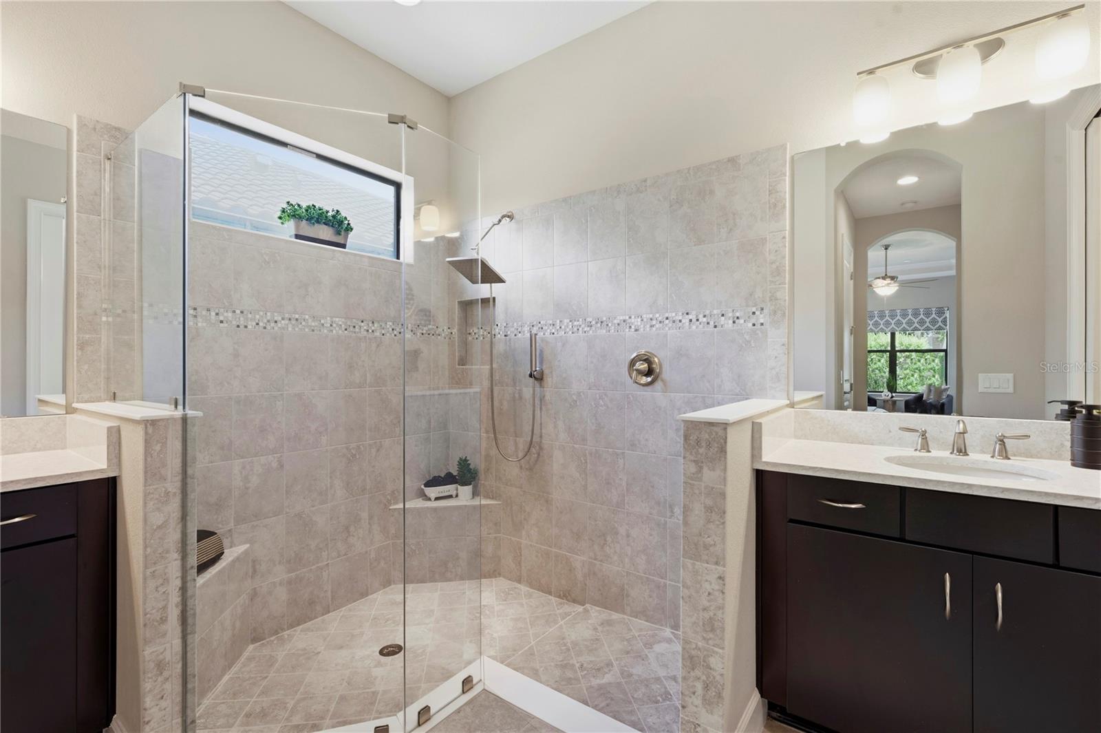 11301 Juglans Dr Property Photo 31