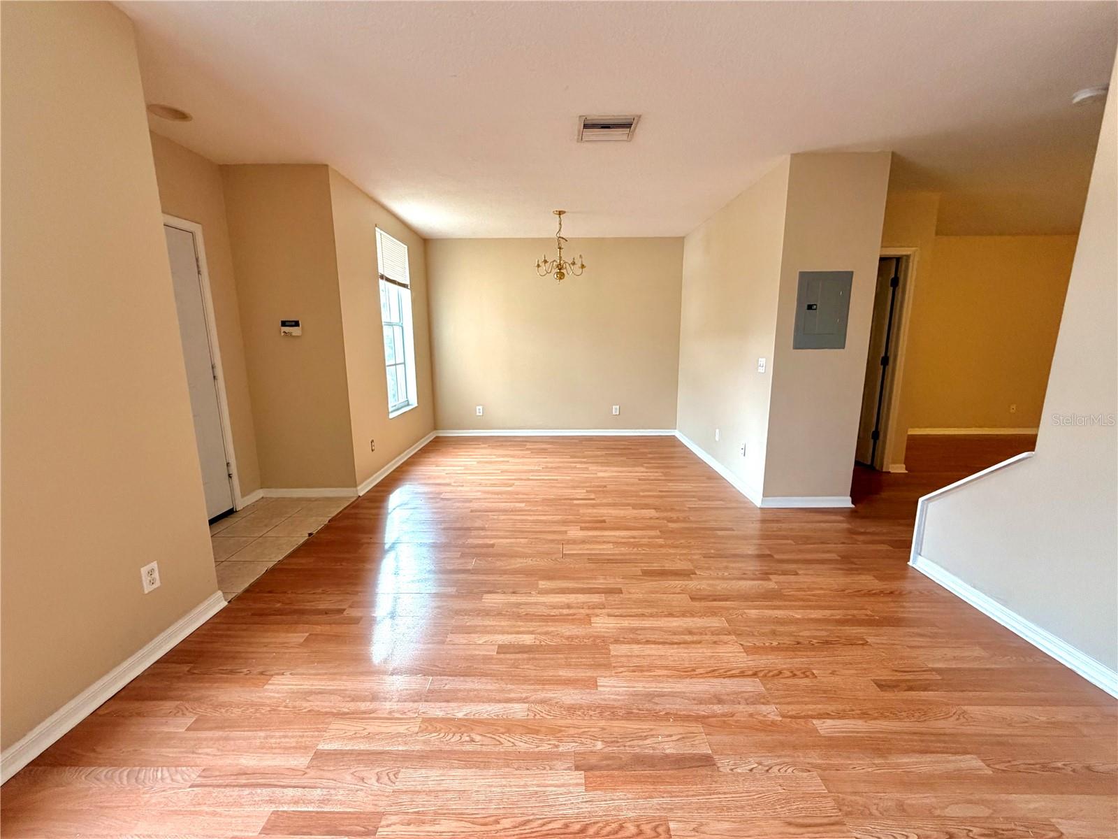 30209 Swinford Ln Property Photo 2