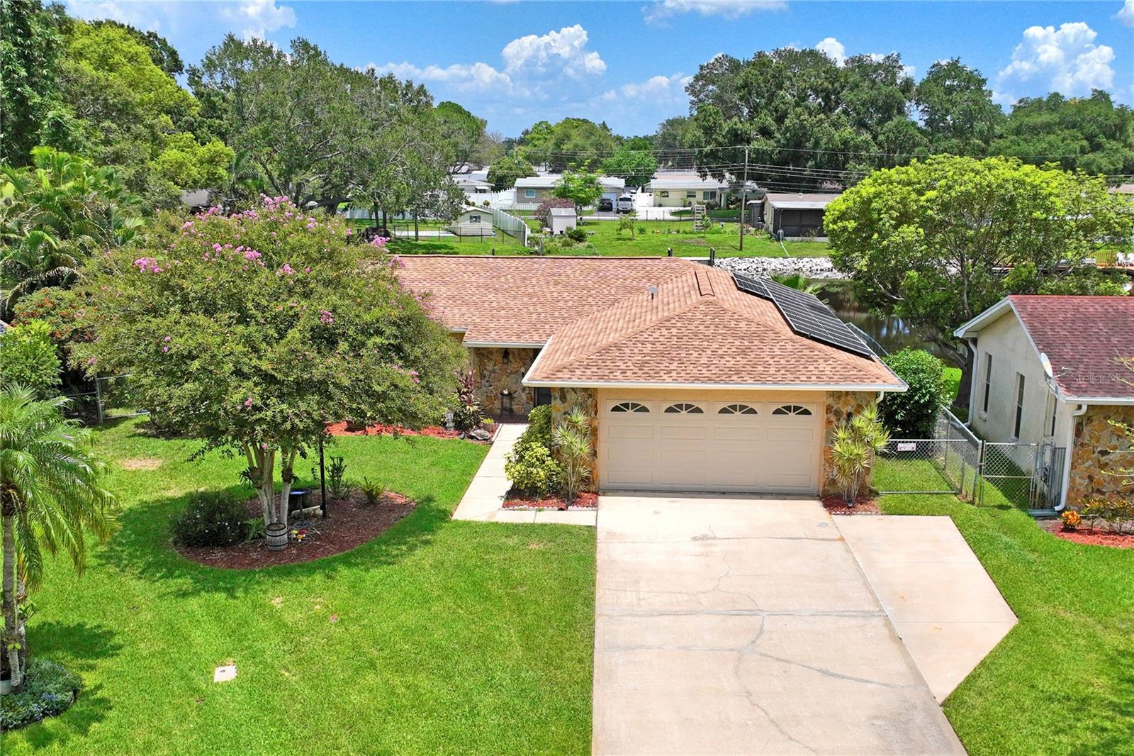 10681 Seminole Forest St E Property Photo 1