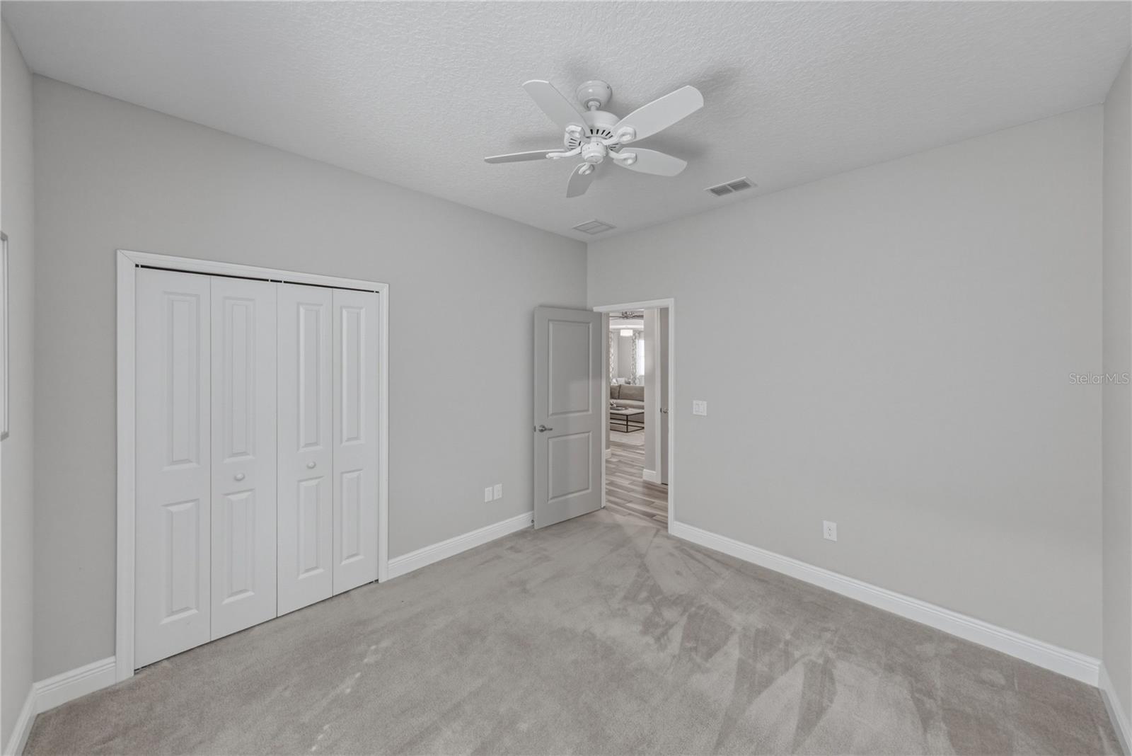 TB8532897 Property Photo 15
