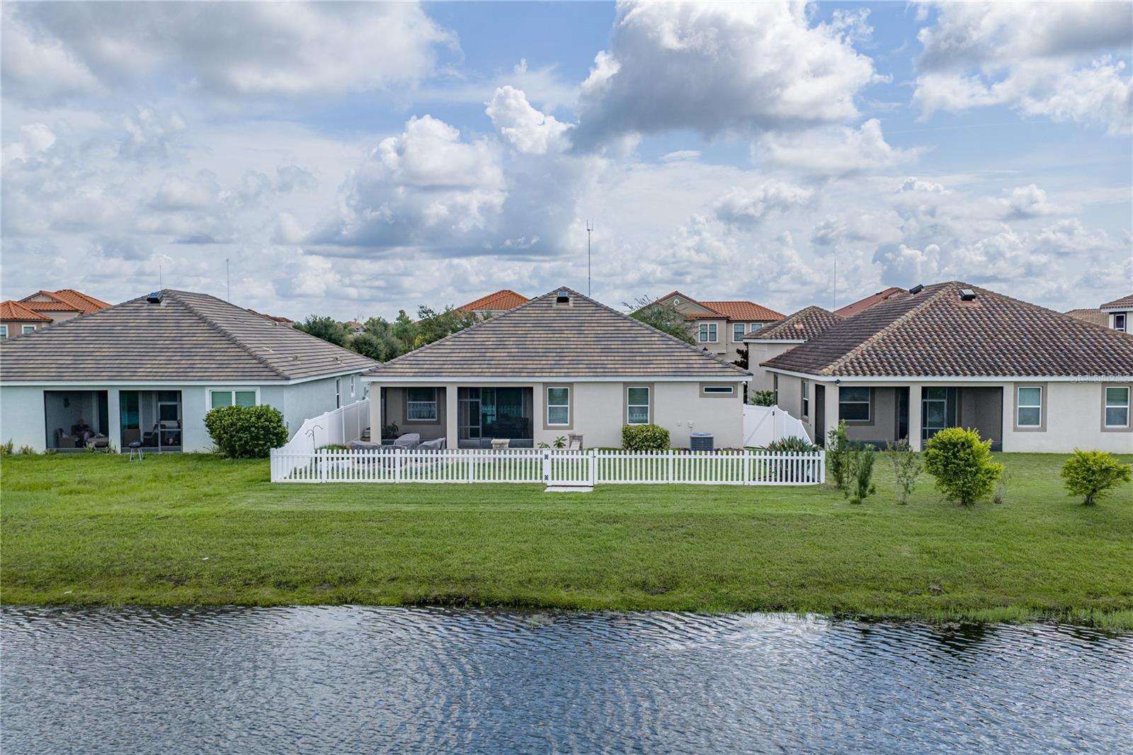TB8532897 Property Photo 23