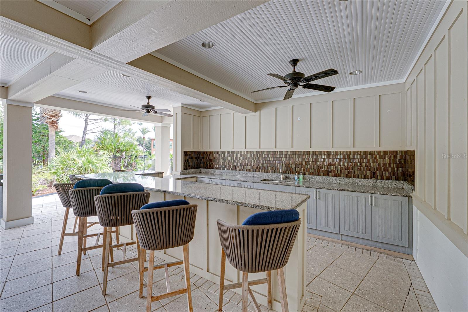 TB8532897 Property Photo 30