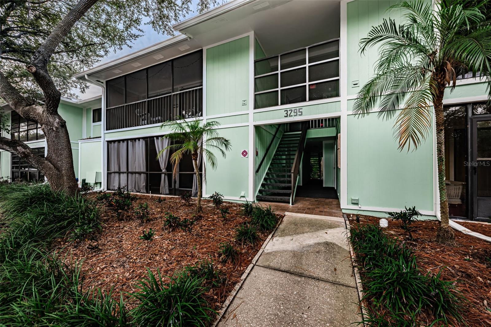 3295 FOX CHASE CIR N #107