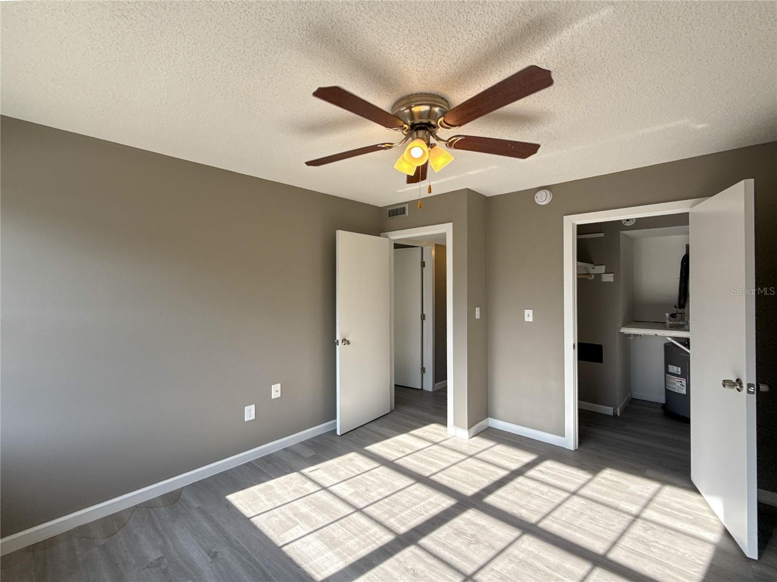 22333 Edgewater Dr #b1 Property Photo 14