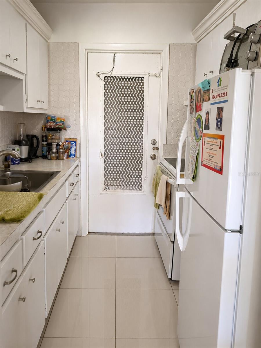 2850 W Golf Blvd #212 Property Photo 7