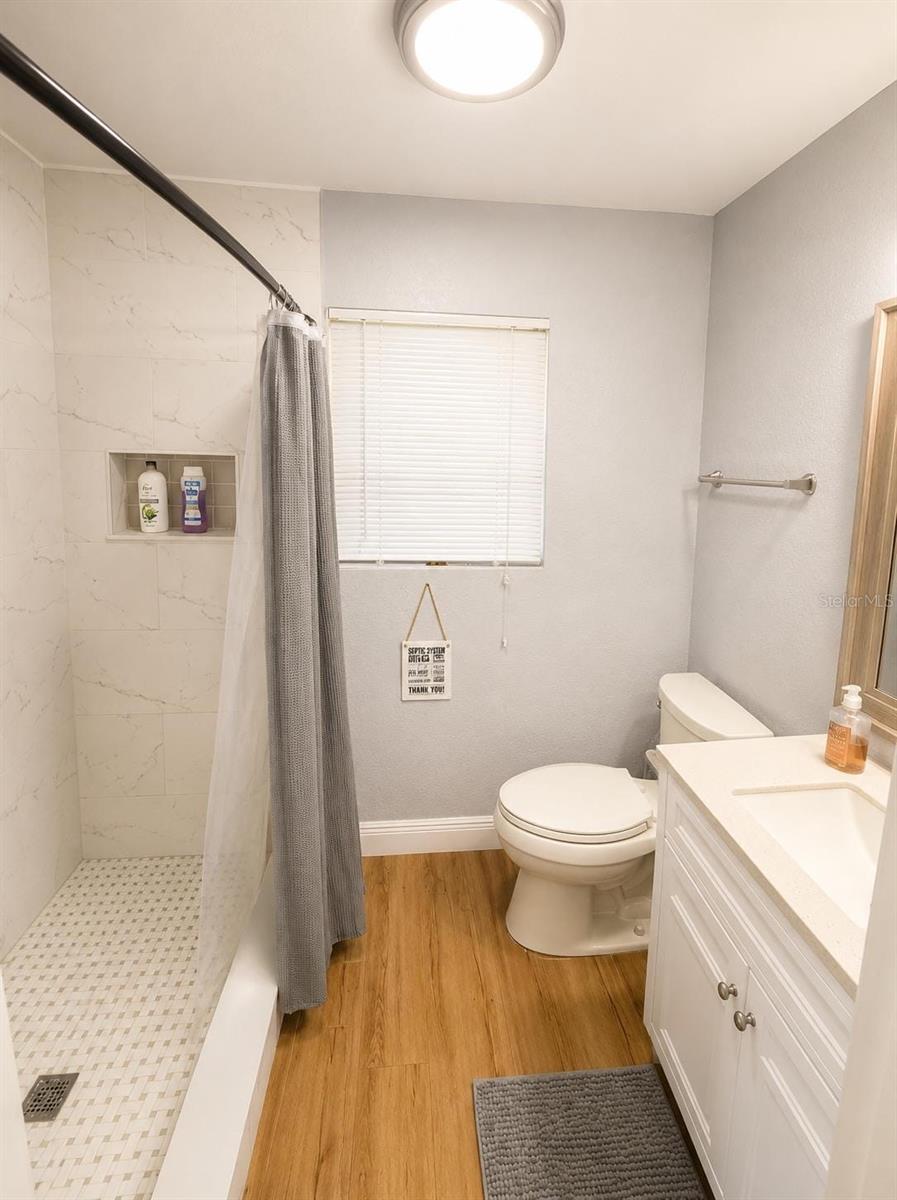 17430 Blackwell Ln Property Photo 22