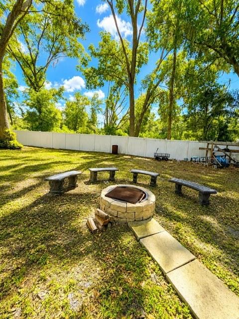 17430 Blackwell Ln Property Photo 32