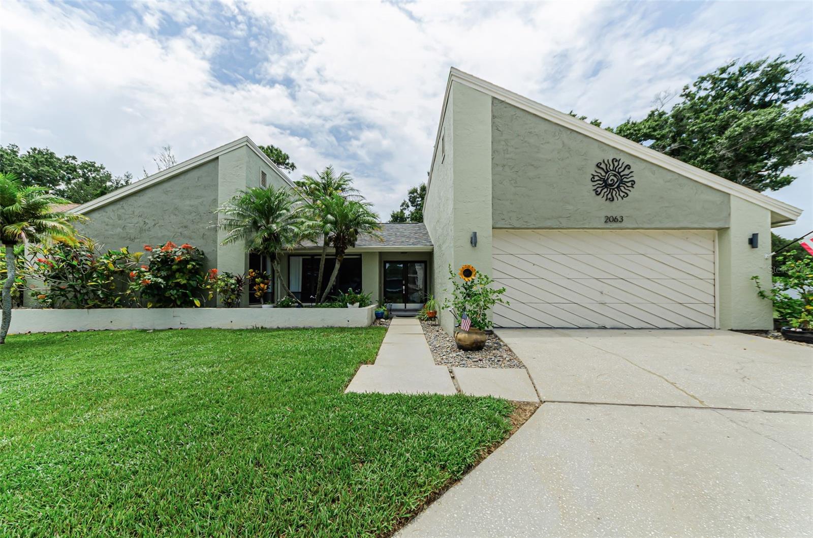 2063 Brookside Dr Property Photo 2