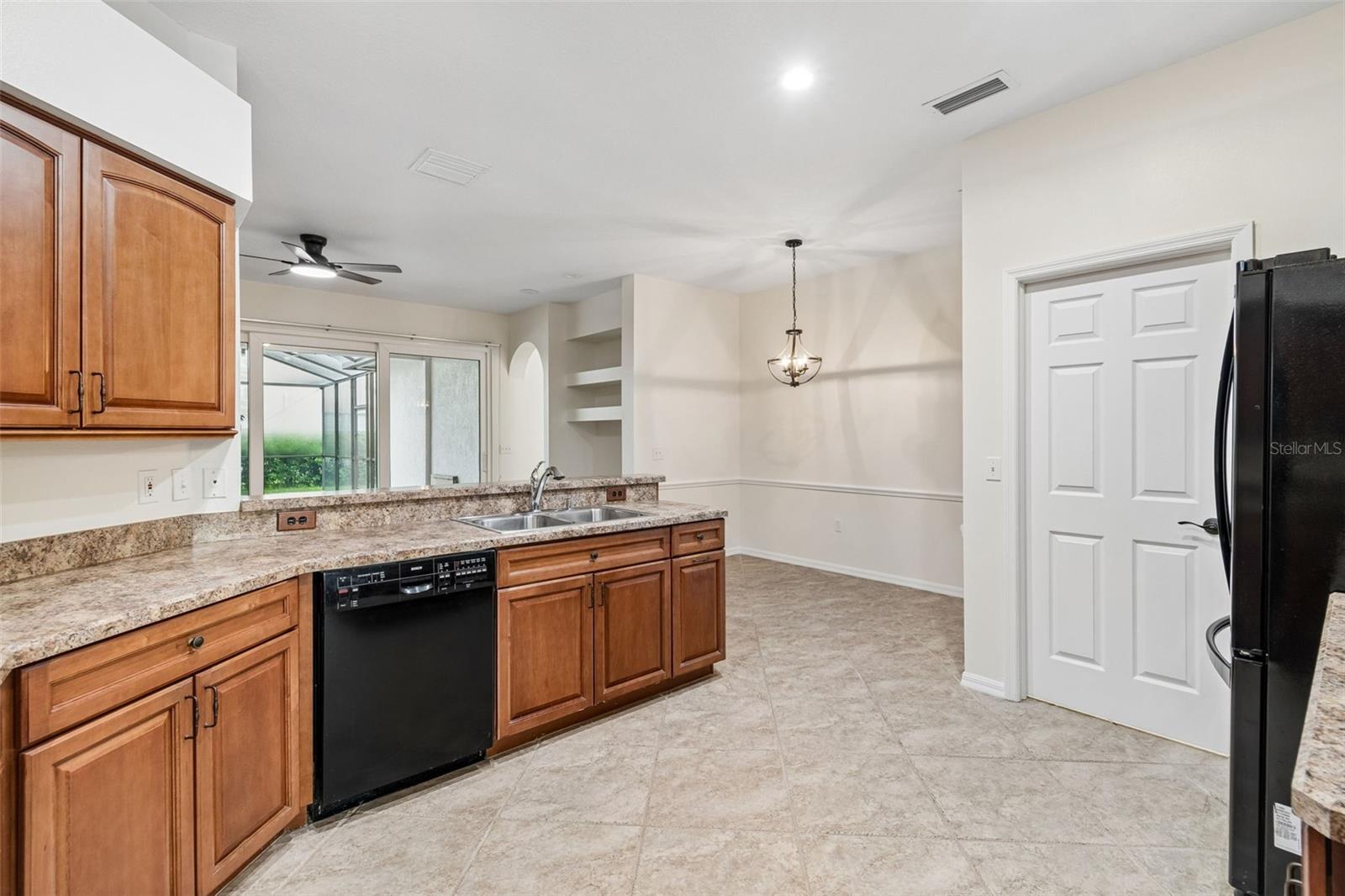 5306 Waterleaf Ct Property Photo 16