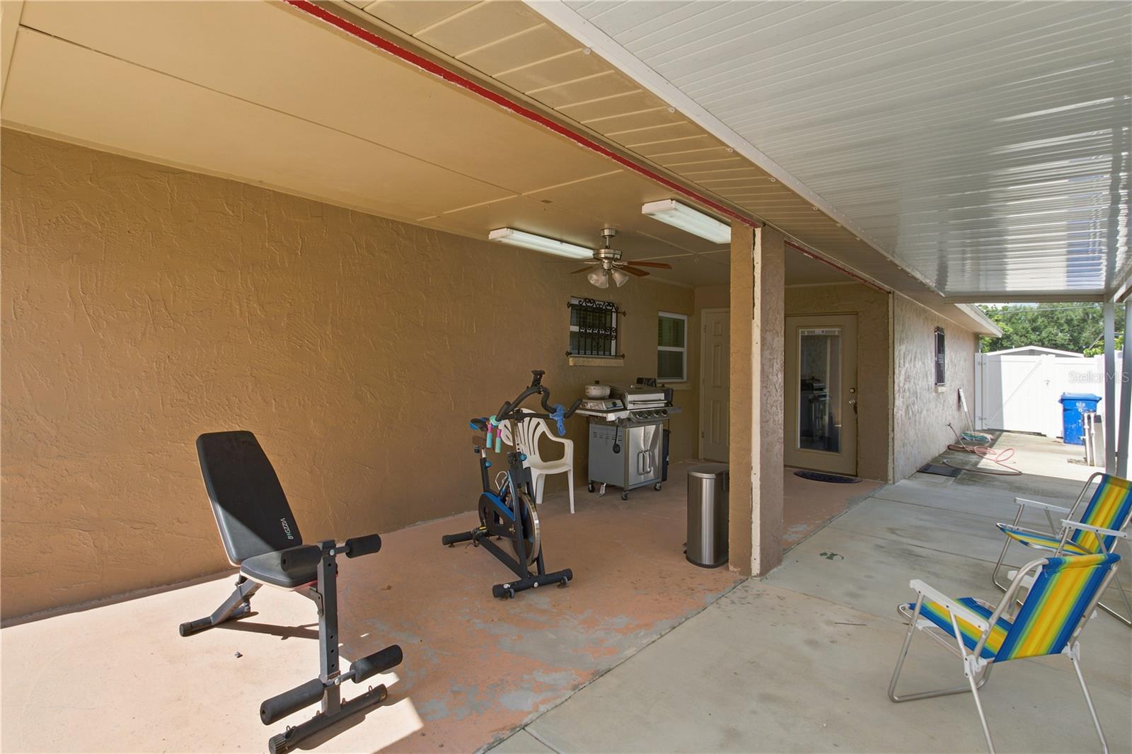 6513 N Manhattan Ave Property Photo 21