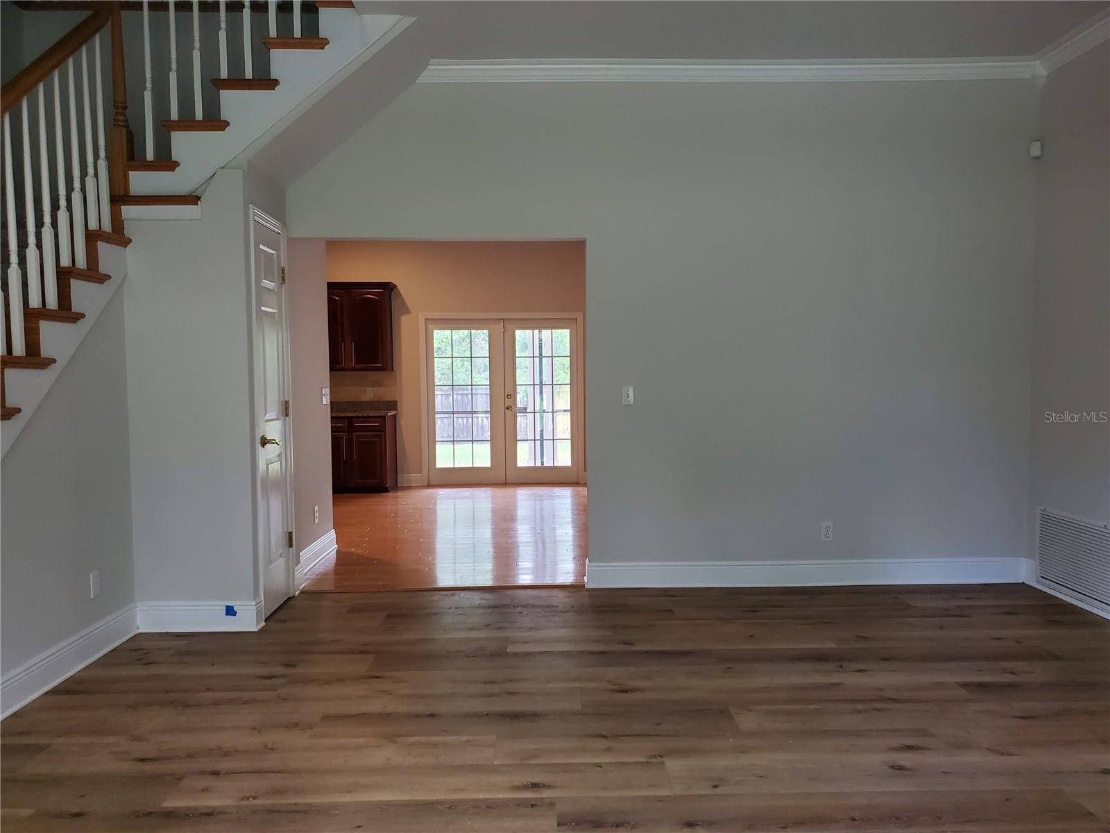 2121 Fairfield Ave Property Photo 2