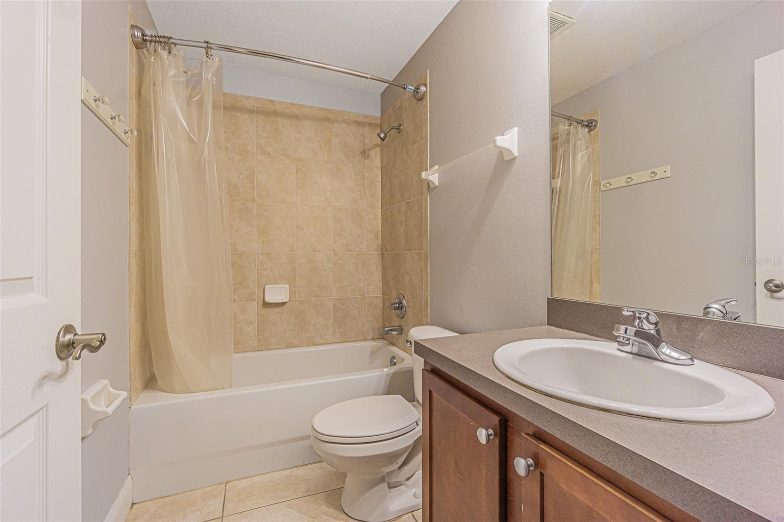 4511 Legacy Park Dr Property Photo 16