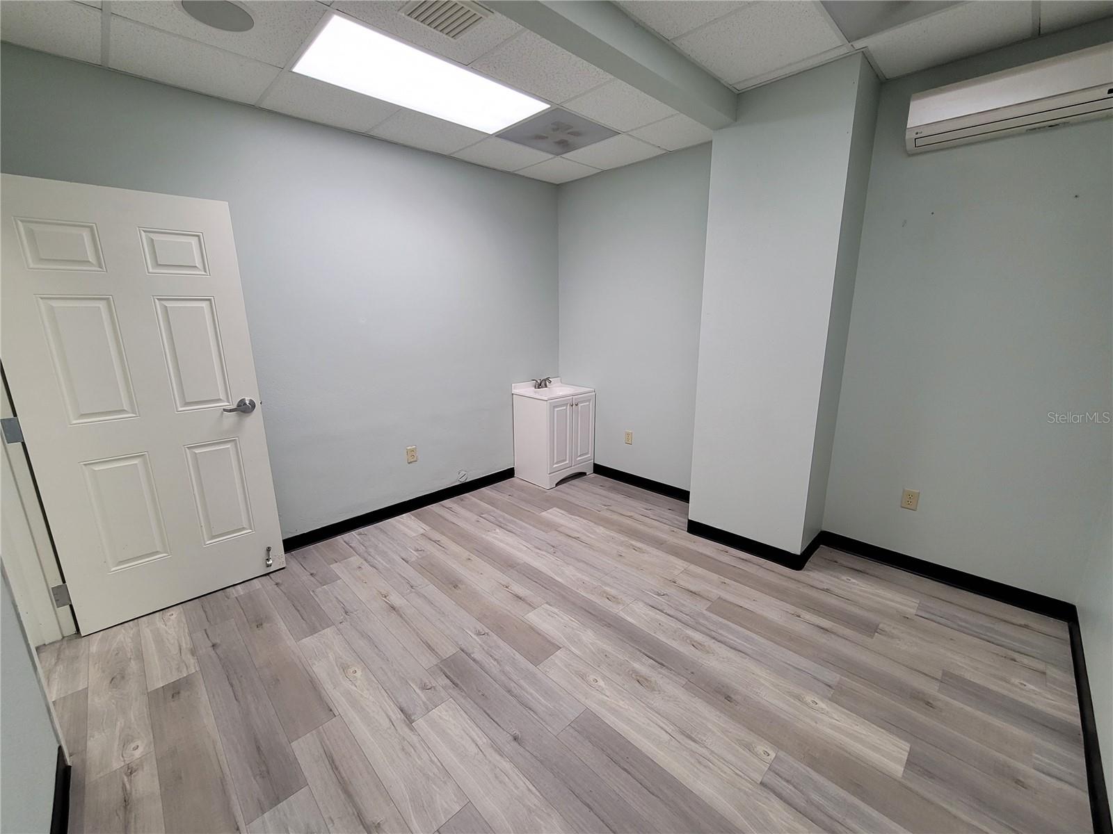 37310 Pure Water Way Property Photo 3