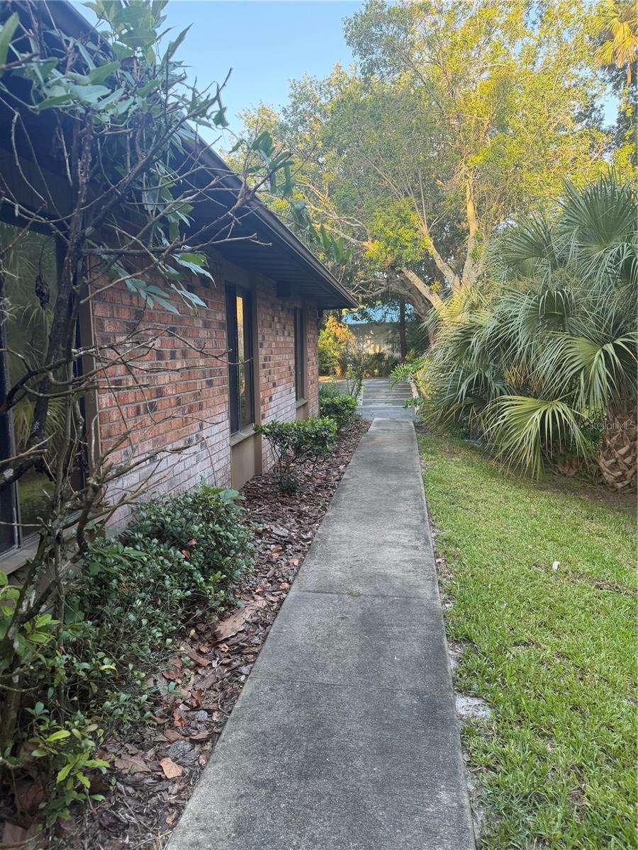545 W Granada Blvd Property Photo 31