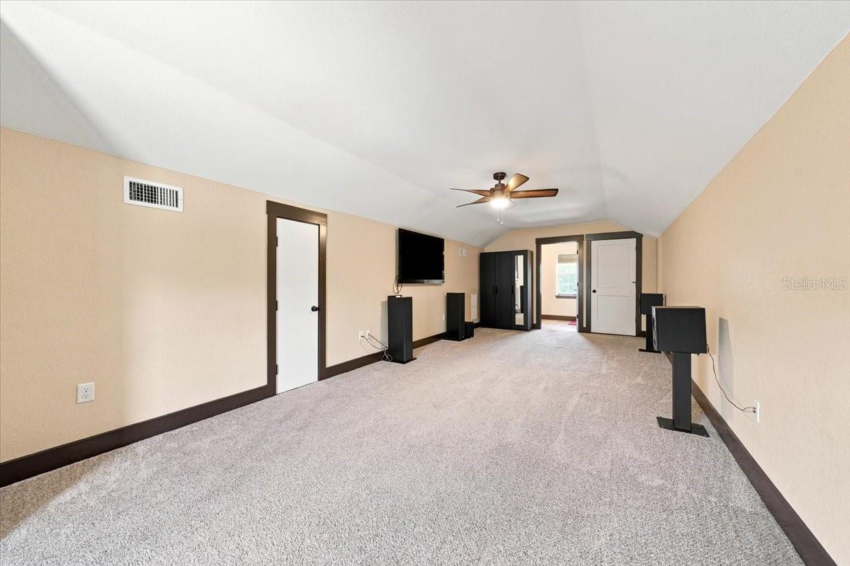 408 Hawk Talon Dr Property Photo 36