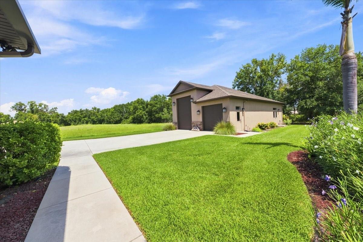 408 Hawk Talon Dr Property Photo 47