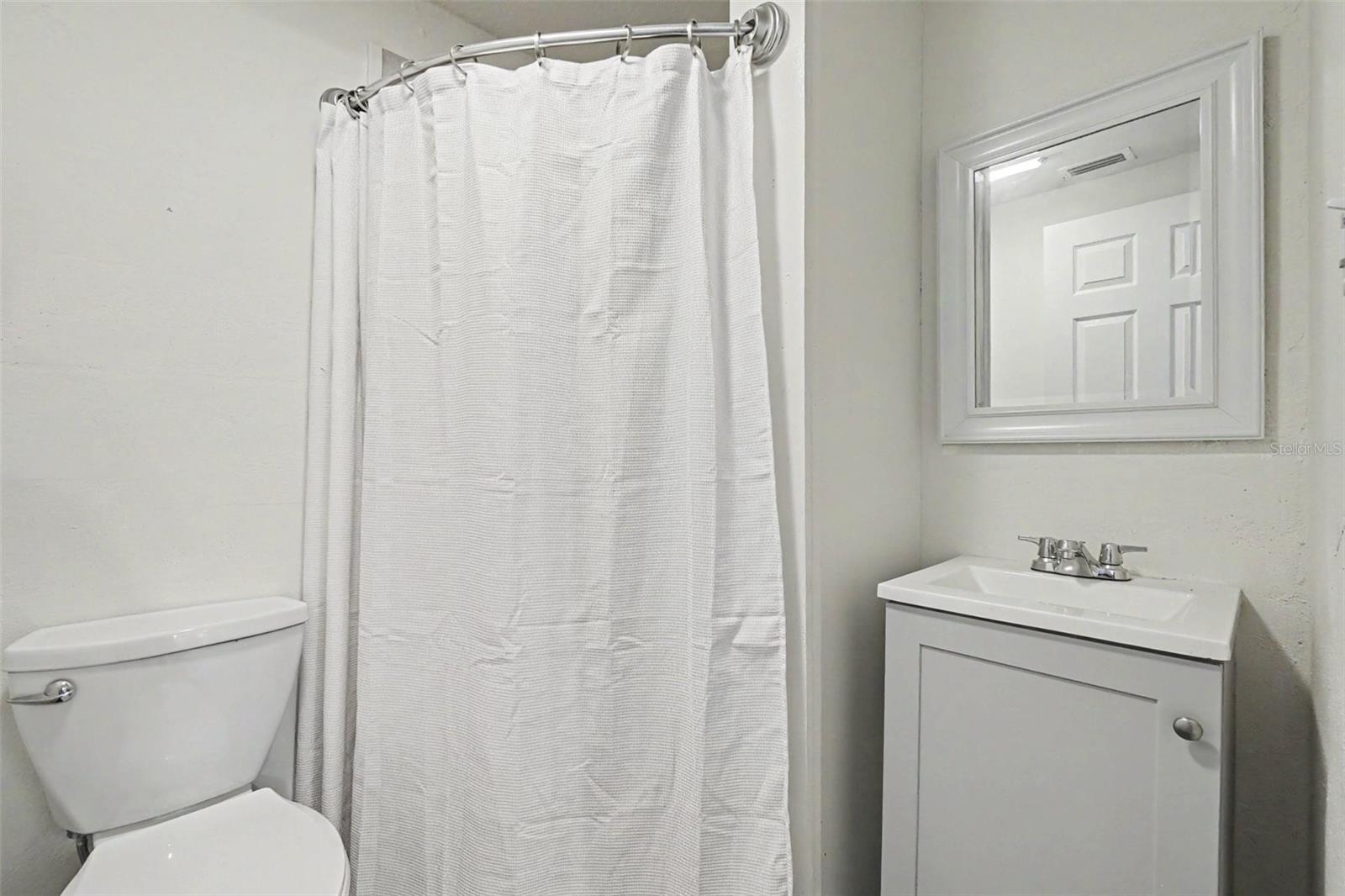 1611 Smithfield Cir W Property Photo 20