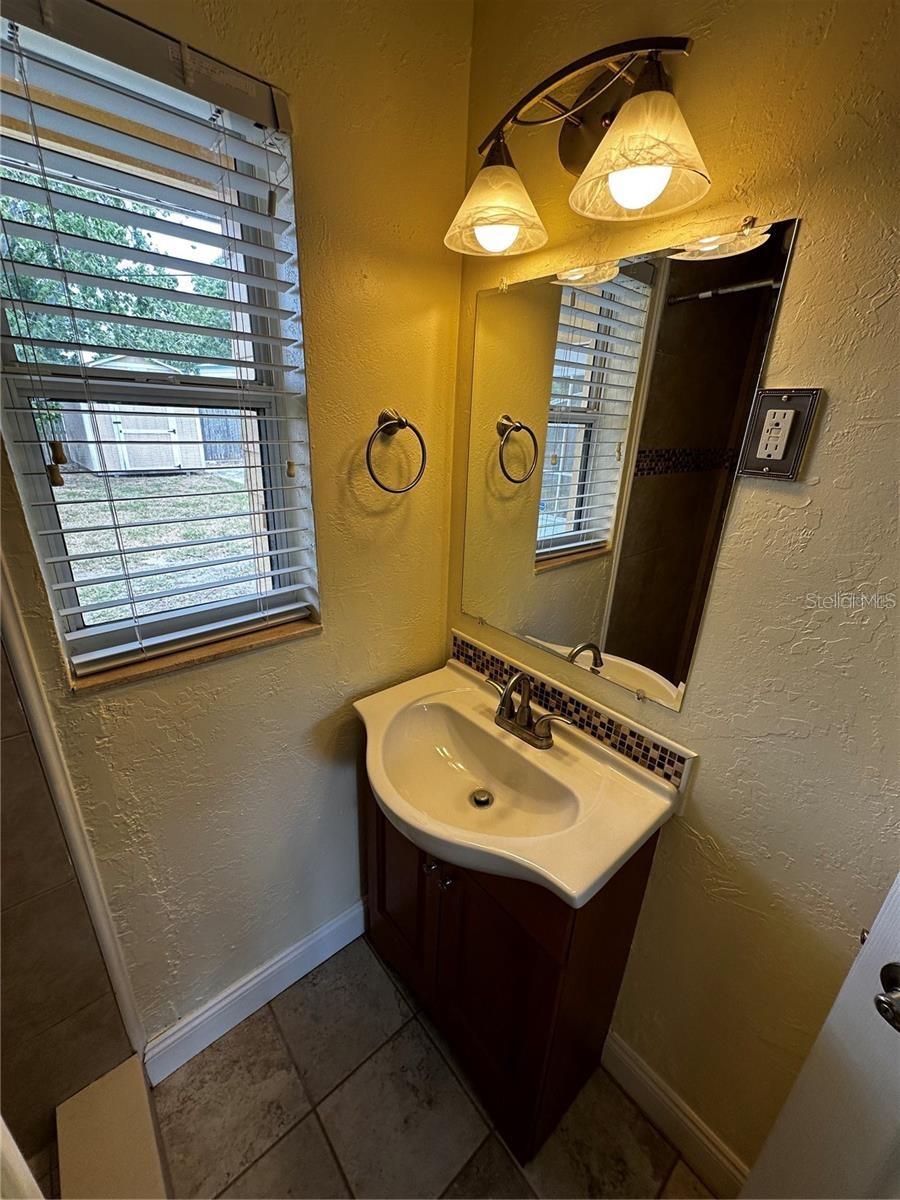 8933 Narcissus Ave Property Photo 15