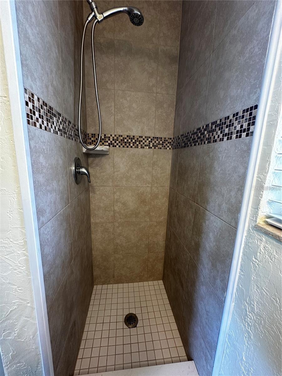 8933 Narcissus Ave Property Photo 16