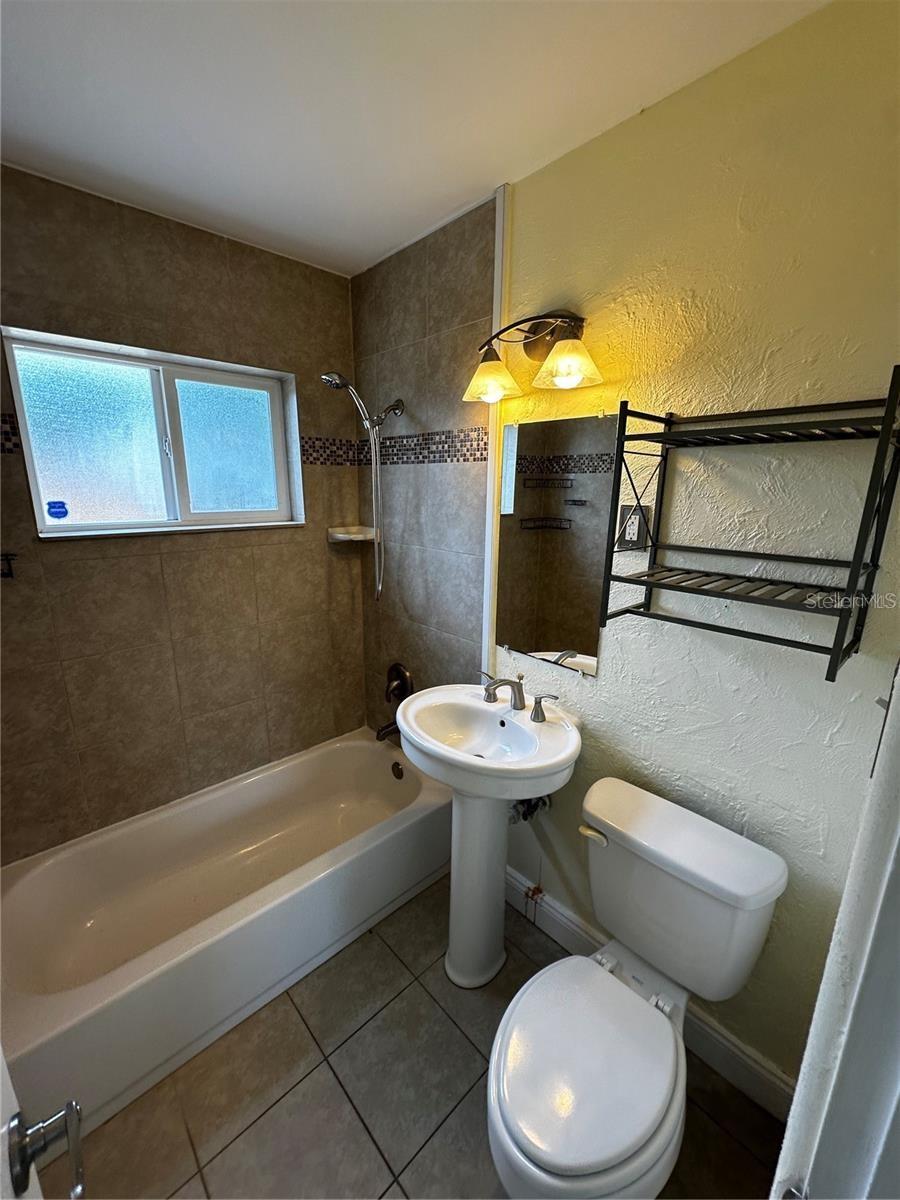 8933 Narcissus Ave Property Photo 24