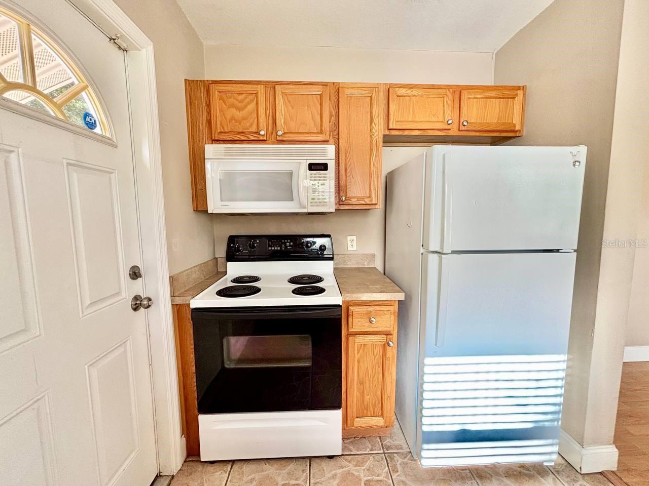 1219 E Frierson Ave Property Photo 8