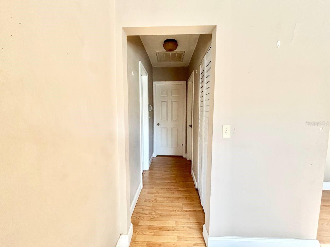 1219 E Frierson Ave Property Photo 11