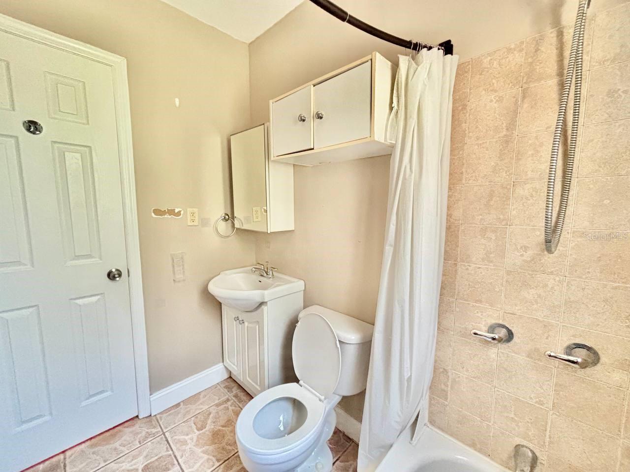 1219 E Frierson Ave Property Photo 17