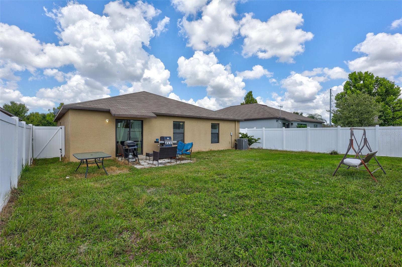 14106 Covert Green Pl Property Photo 30