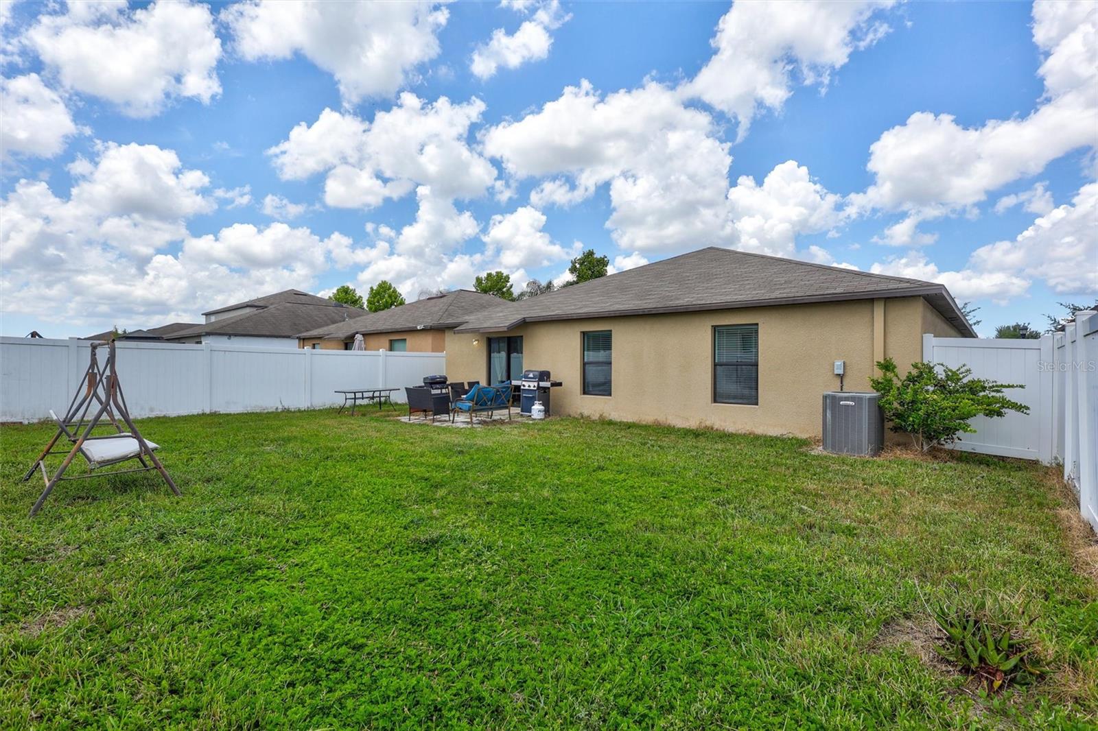 14106 Covert Green Pl Property Photo 32