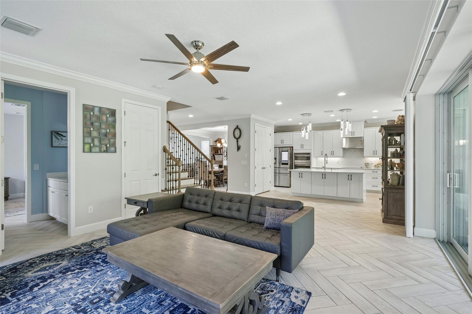 9085 Spruce Creek Cir Property Photo 5