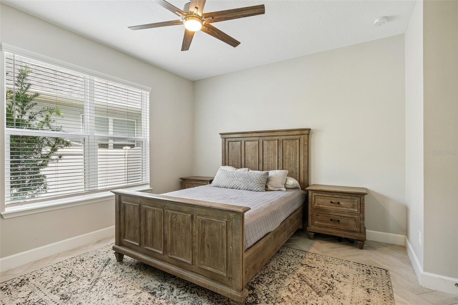 9085 Spruce Creek Cir Property Photo 17
