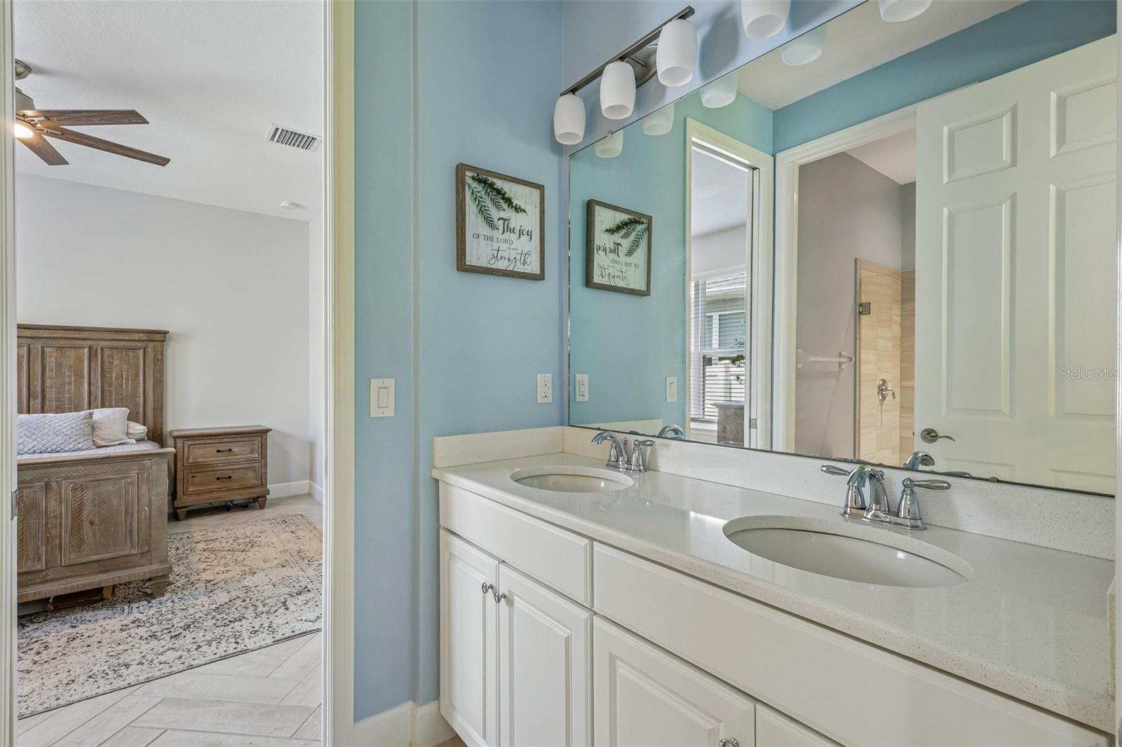 9085 Spruce Creek Cir Property Photo 18