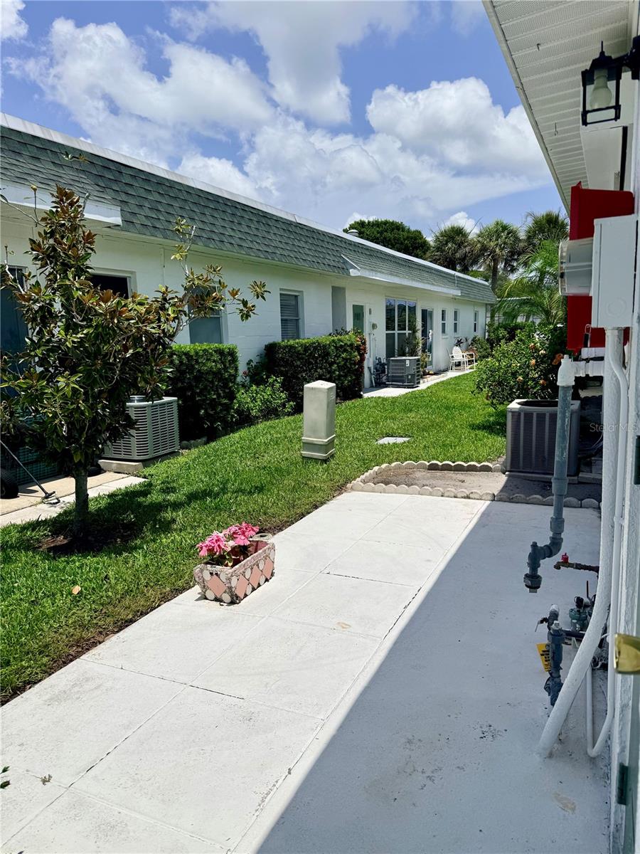7847 39th Ter N Property Photo 14