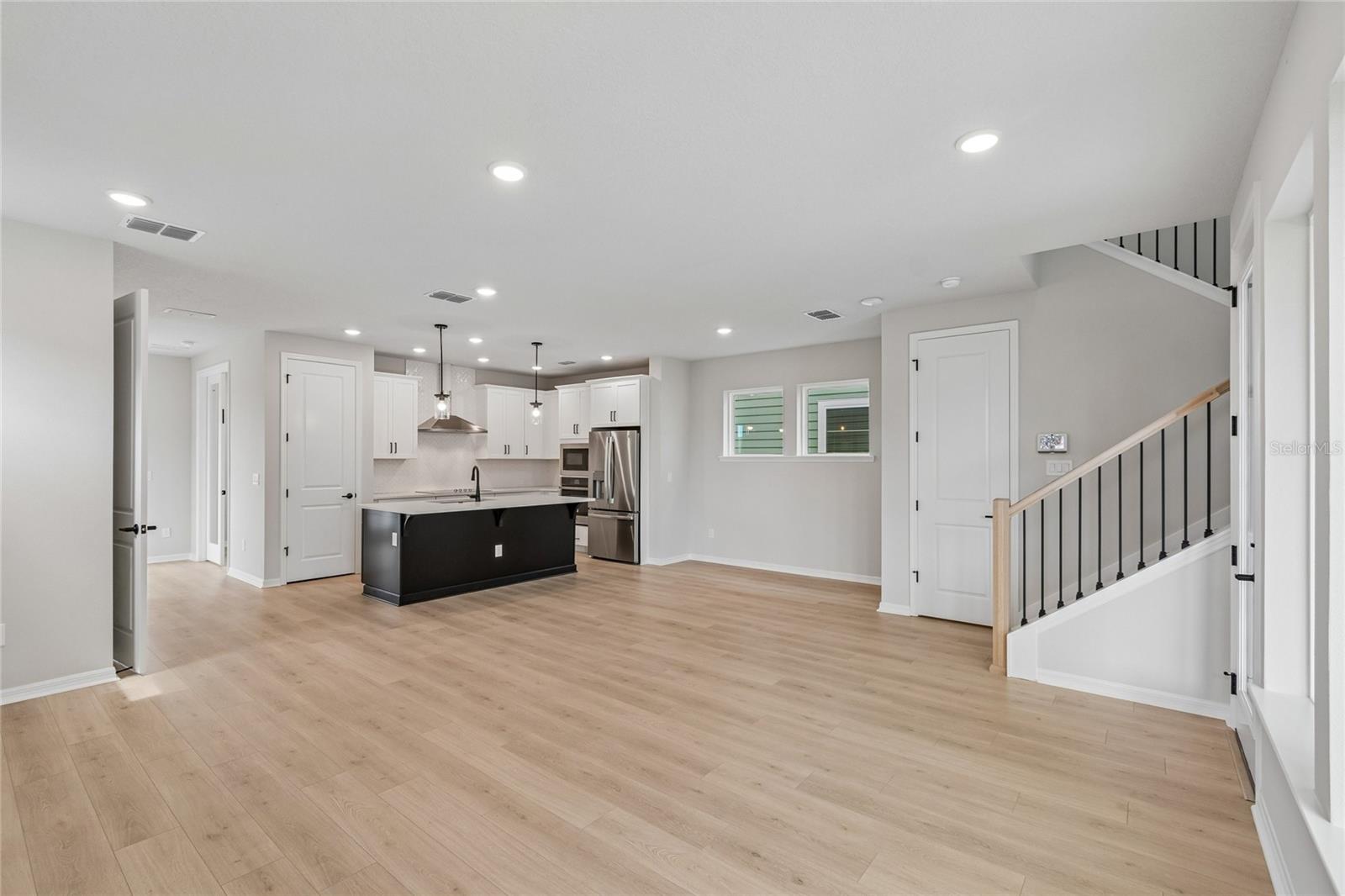 6716 Fountain Grove Pass Property Photo 11