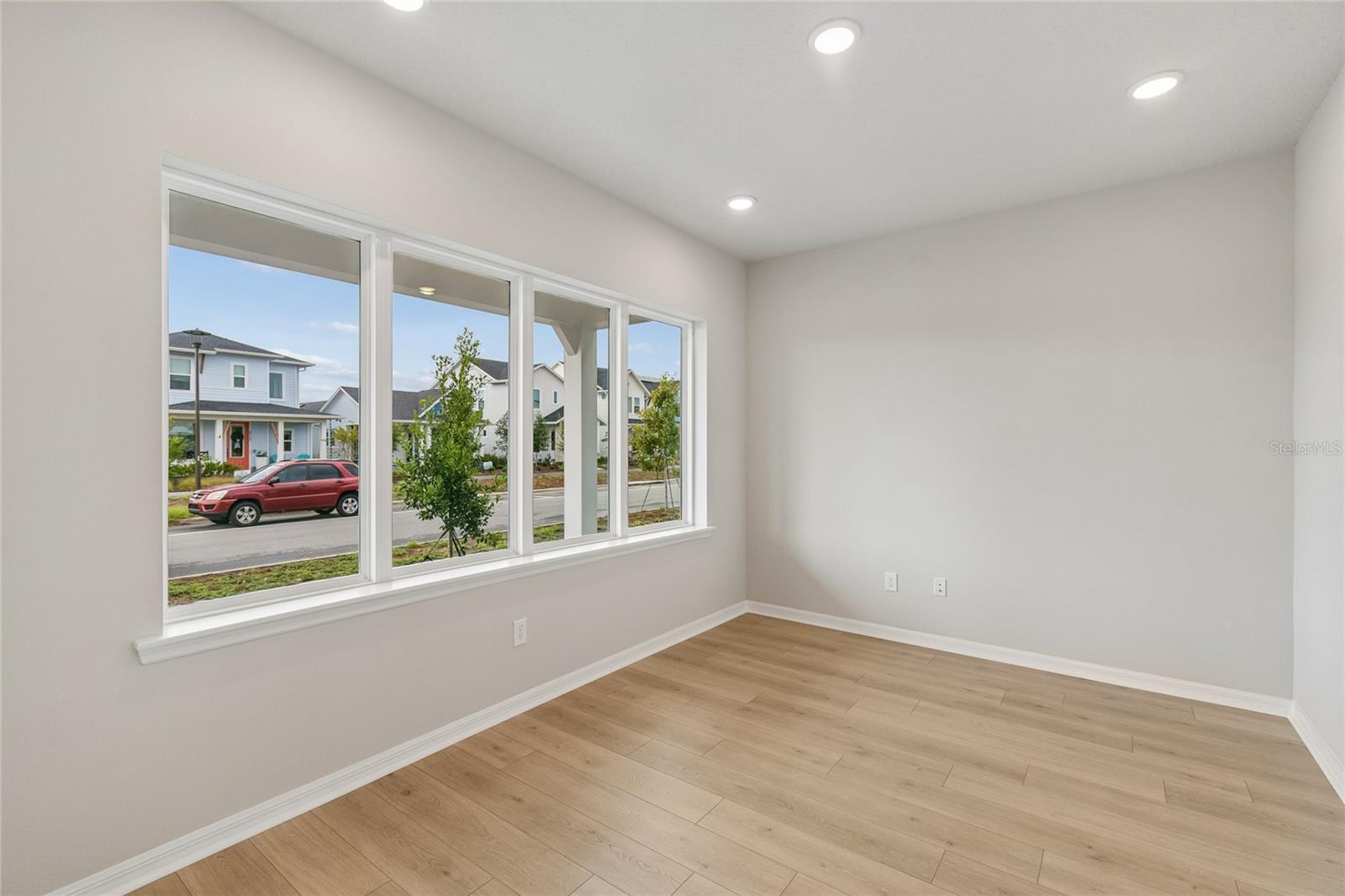 6716 Fountain Grove Pass Property Photo 12