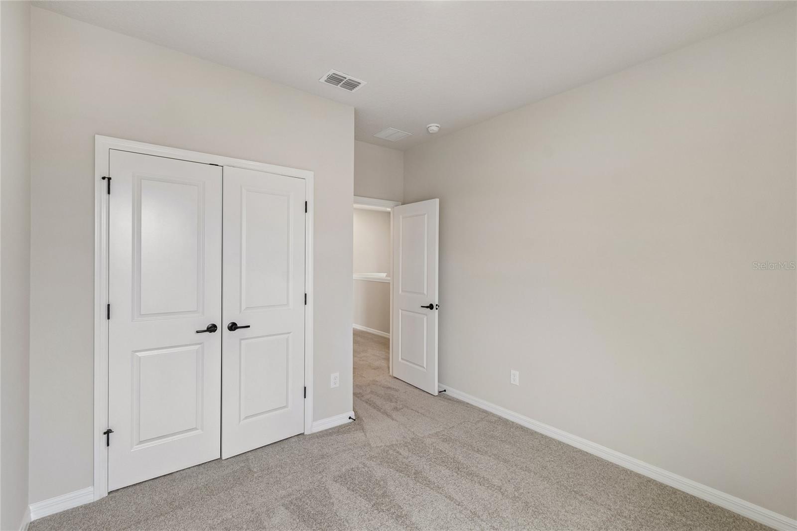 6716 Fountain Grove Pass Property Photo 23