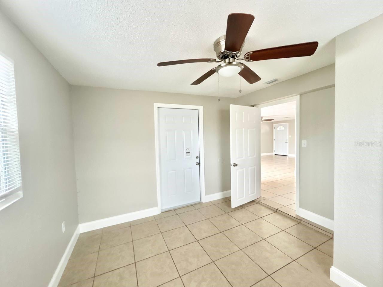 3323 Fairmount Dr Property Photo 11