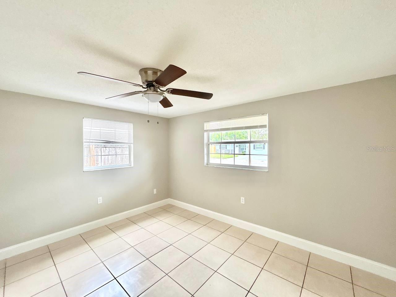 3323 Fairmount Dr Property Photo 17