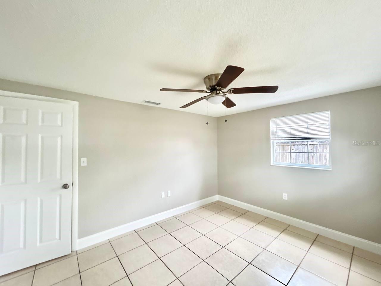 3323 Fairmount Dr Property Photo 18