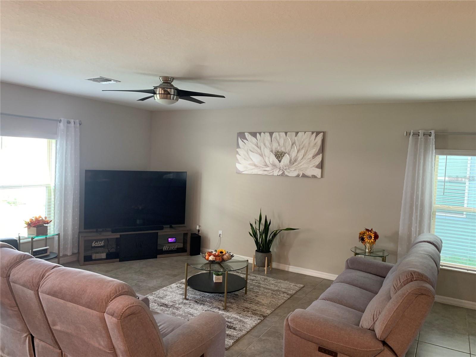 10460 Carloway Hills Dr Property Photo 8