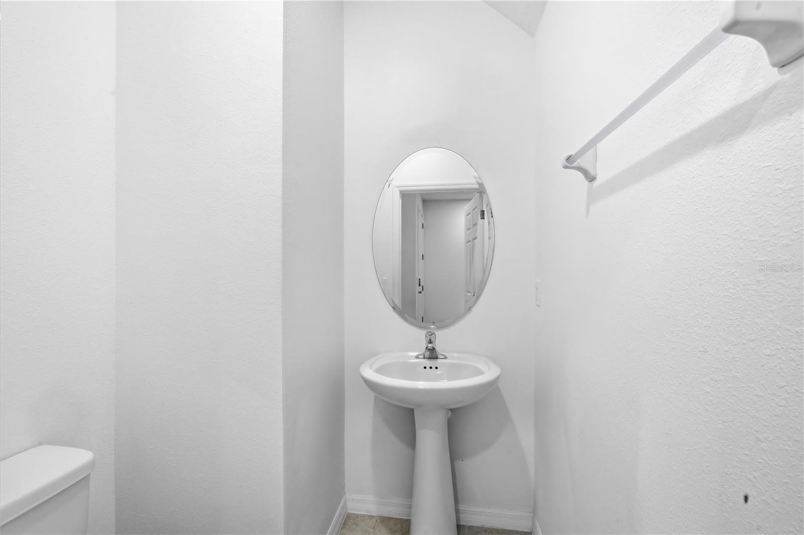 34186 Cinder Way Property Photo 5