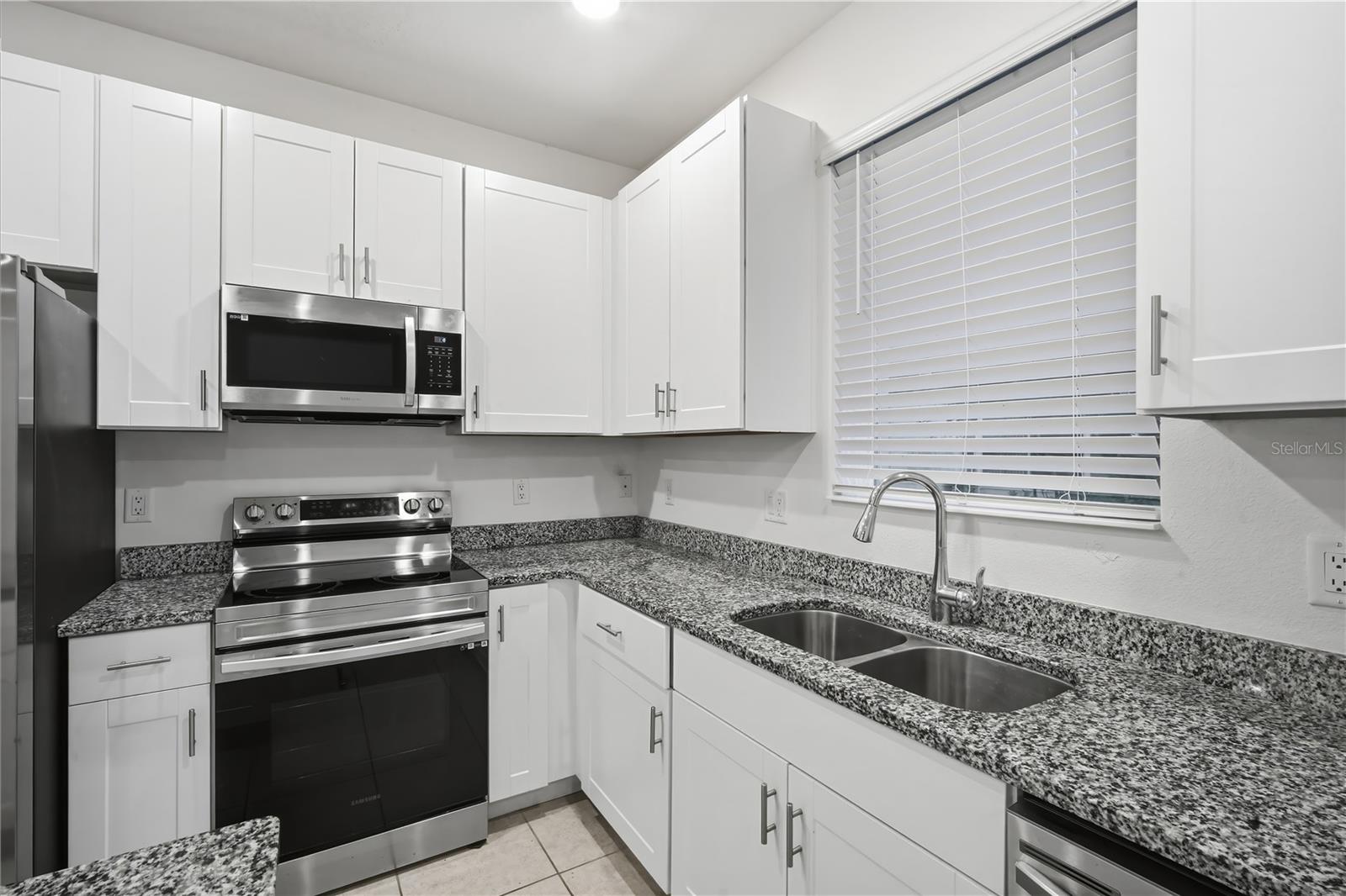 34186 Cinder Way Property Photo 10