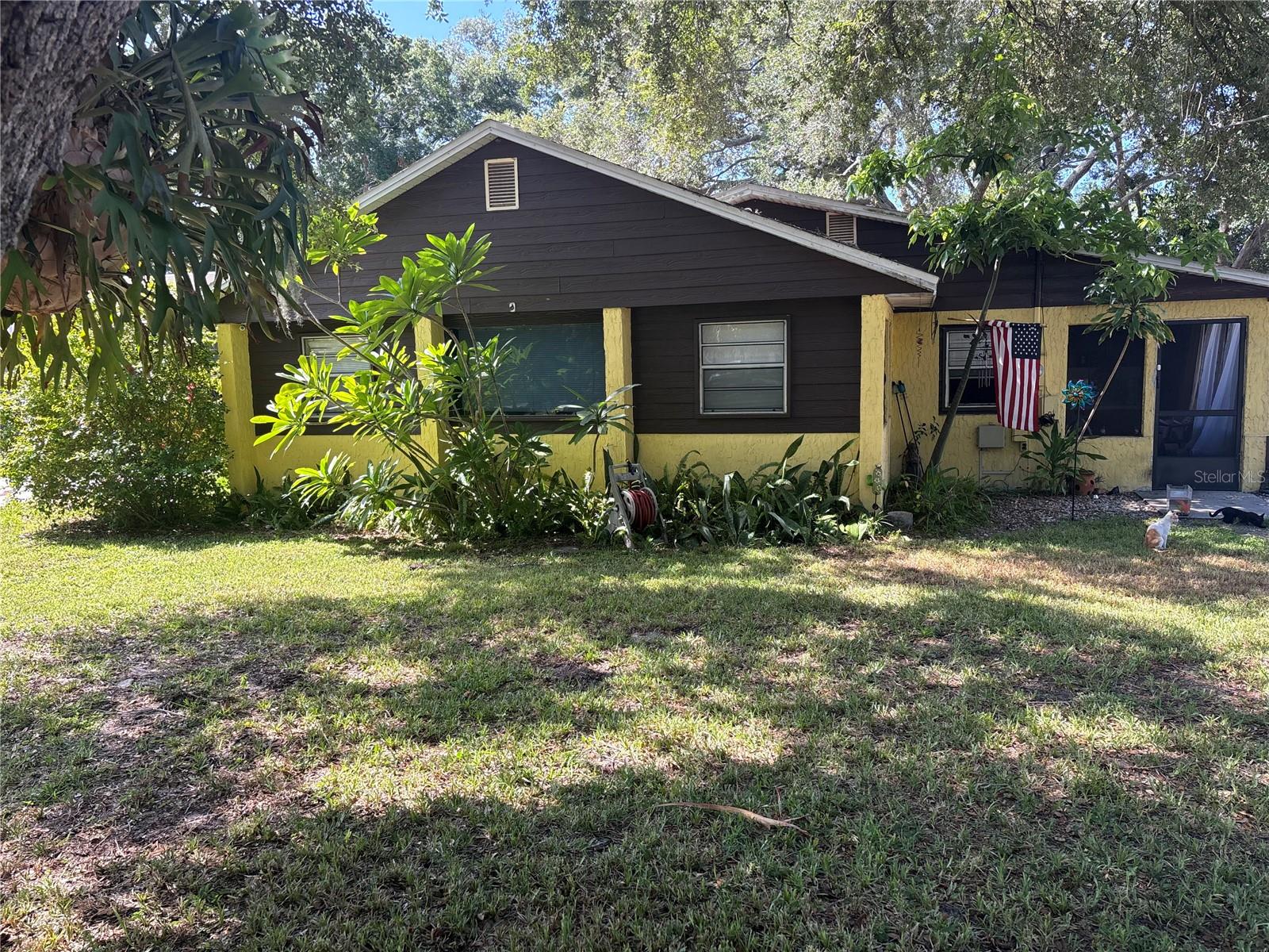6115 Cliff Ave Property Photo 1