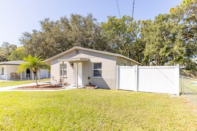 4318 BERKLEY DR