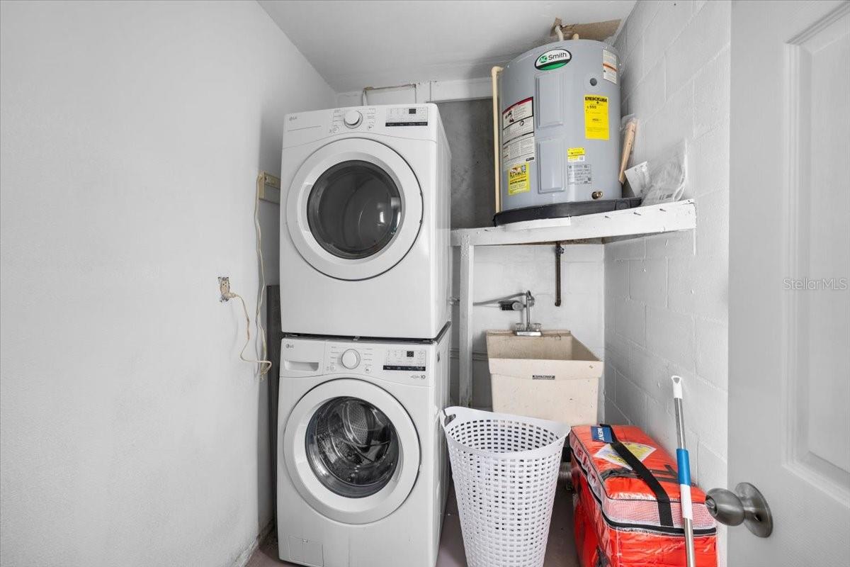 3478 Companero Entra Property Photo 25