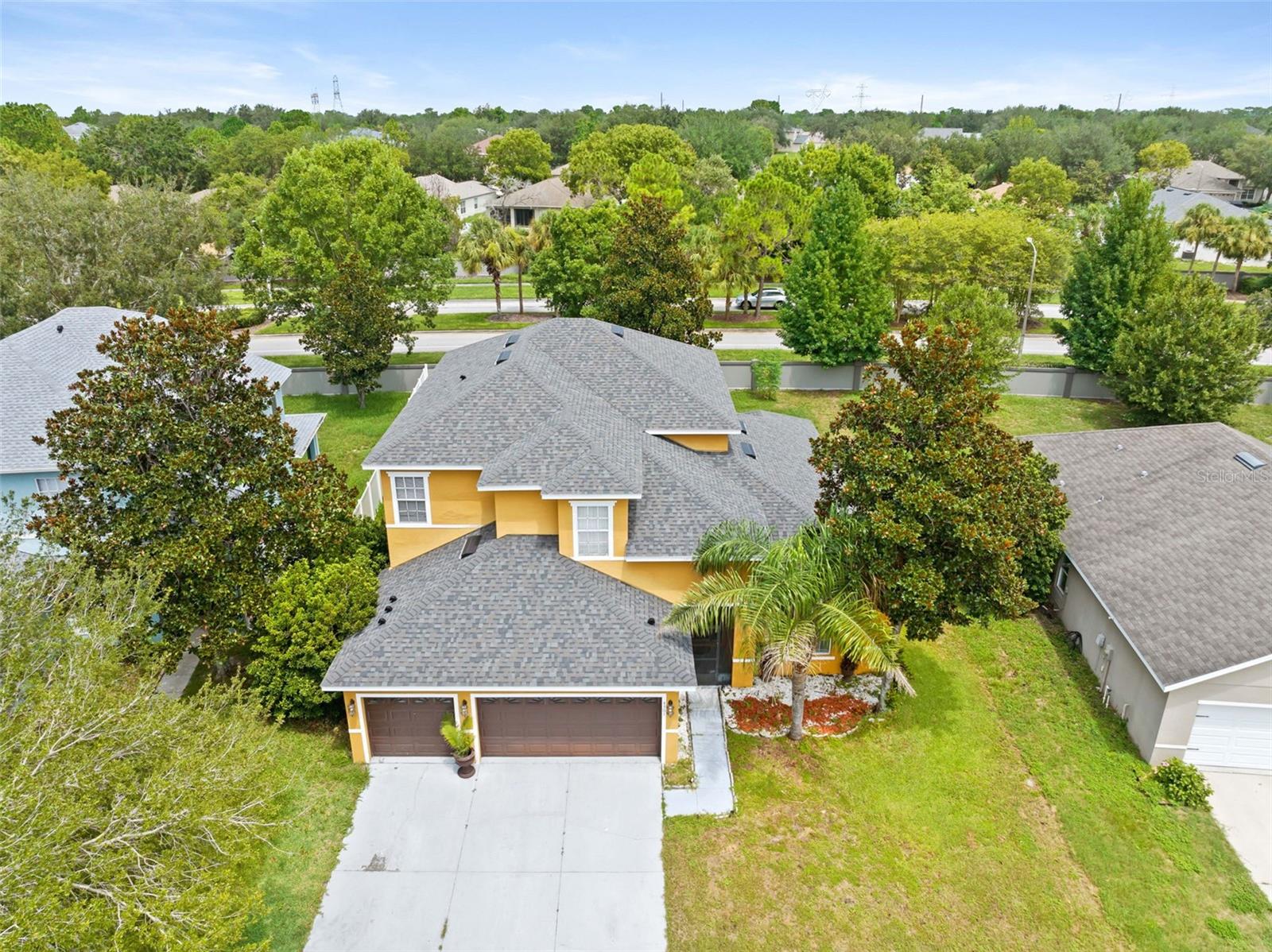 4501 Birchfield Loop Property Photo 2