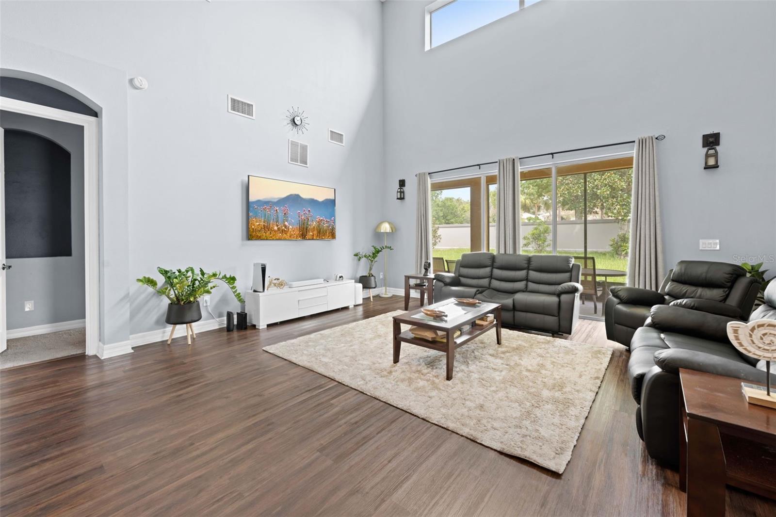 4501 Birchfield Loop Property Photo 6