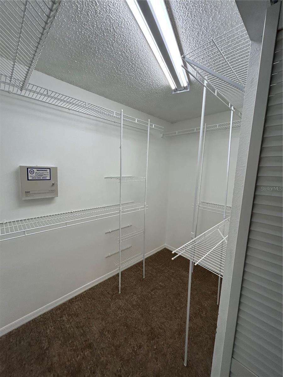 2410 Chobee Ct Property Photo 8