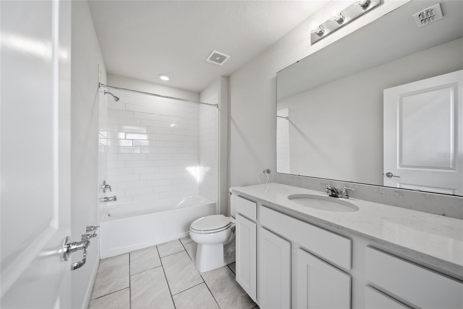 9018 Rally Spring Loop Property Photo 14