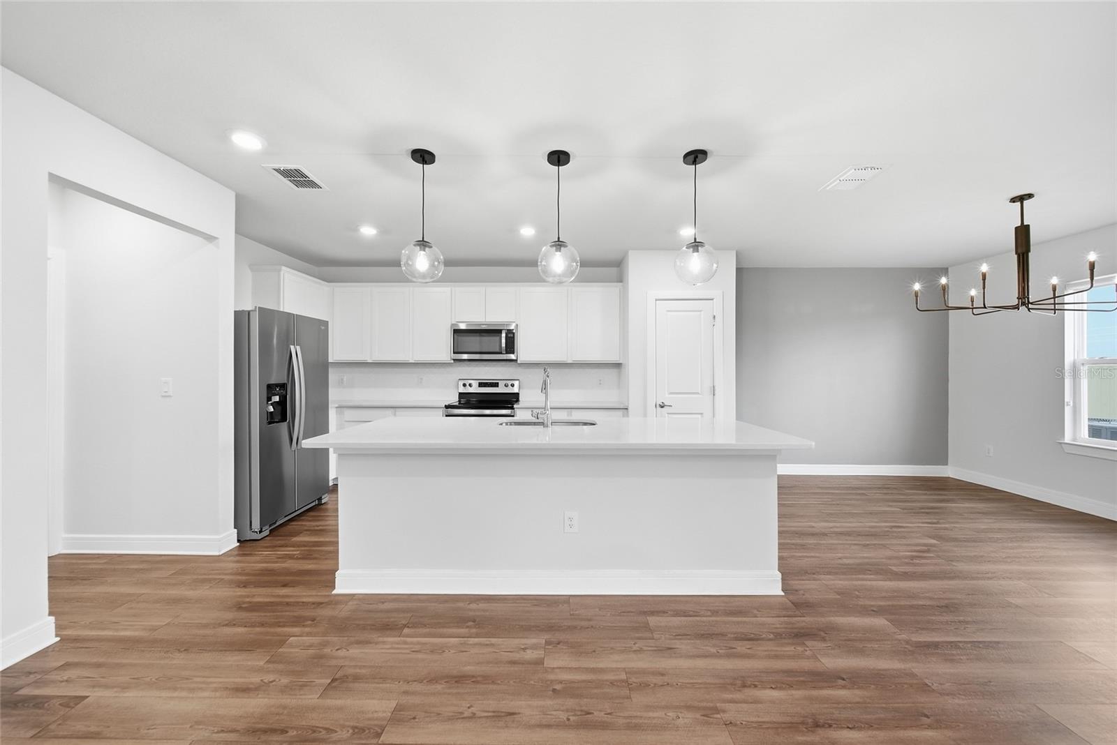 9018 Rally Spring Loop Property Photo 24